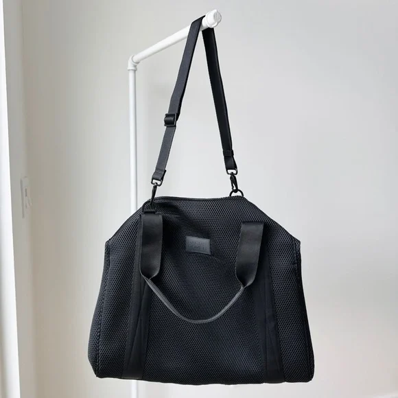 Dagne Dover Landon Carryall Extra Large Duffel Bag in Onyx Air Mesh - Picture 6 of 16